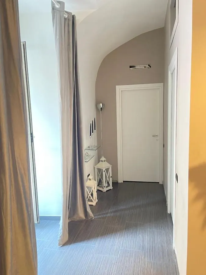 Plebiscito Home Nápoles Italia